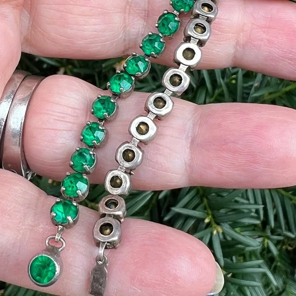 VINTAGE ART DECO STERLING SILVER EMERALD GREEN RHINESTONES TENNIS BRACELET